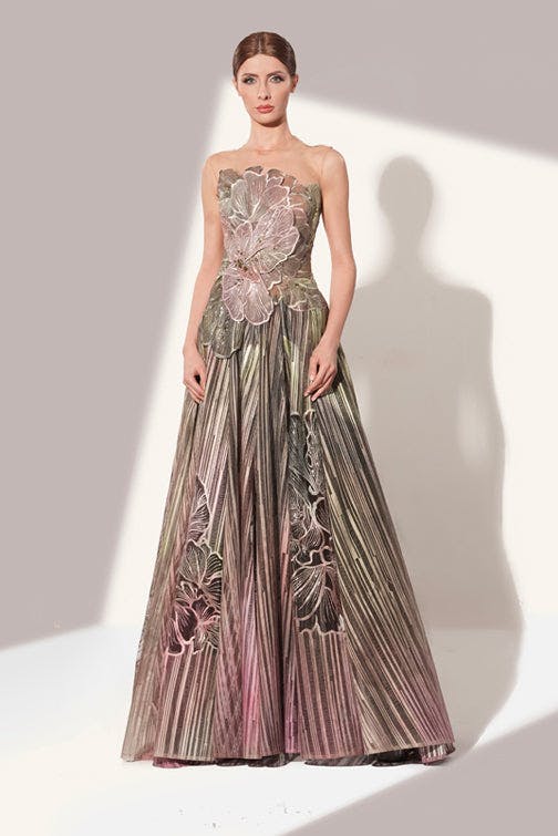 Look 16 - elegant gradient maxi sleevless dress