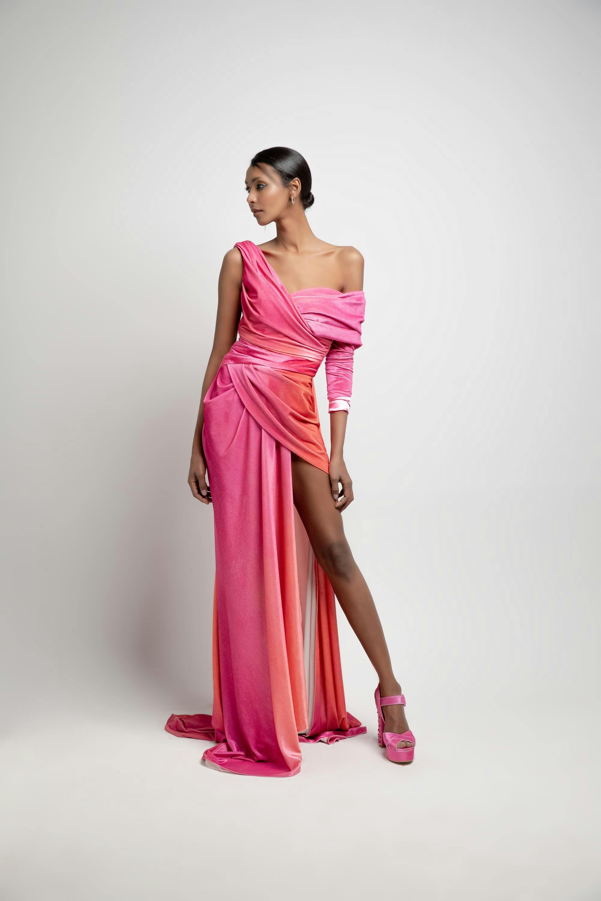 Look 18 - Jean fares couture - JFC- one shoulder split pink dress